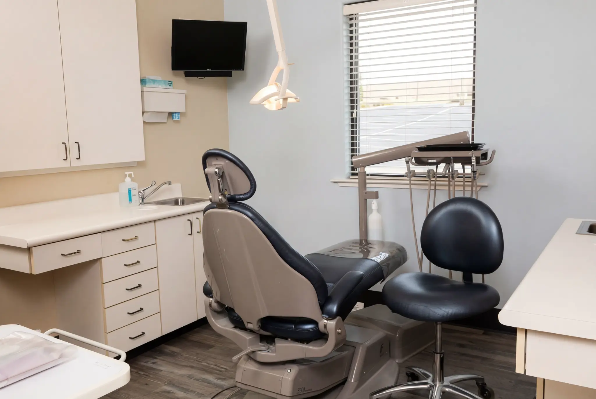 Modern treatment room with state-of-the-art equipment